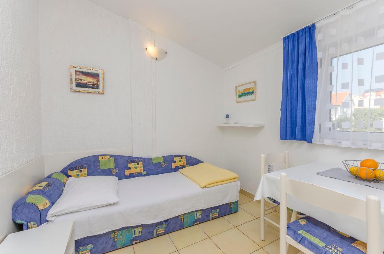 Apartments And Rooms On The Beach Vodice Exterior photo